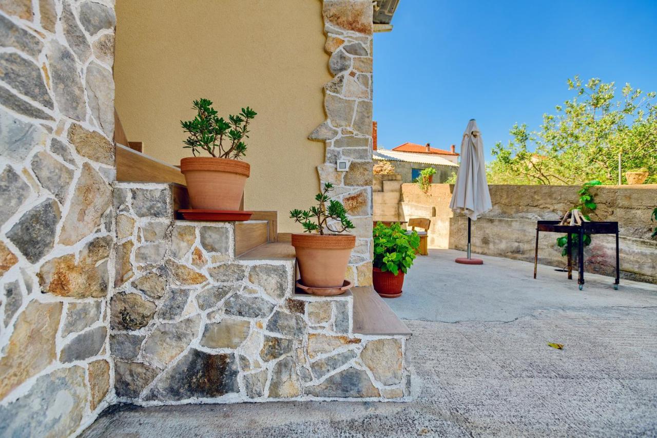 Stone House On The Batalaza Beach - קאלי מראה חיצוני תמונה